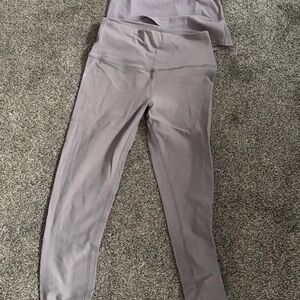 Alo set Women’s High-Waist Active Leggings and high neck tank top